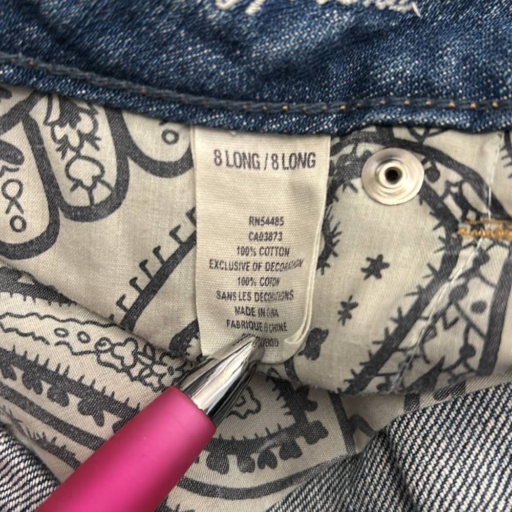 SOLD.American Eagle Low Rise Favorite Boyfriend Jean - Picture 10 of 10